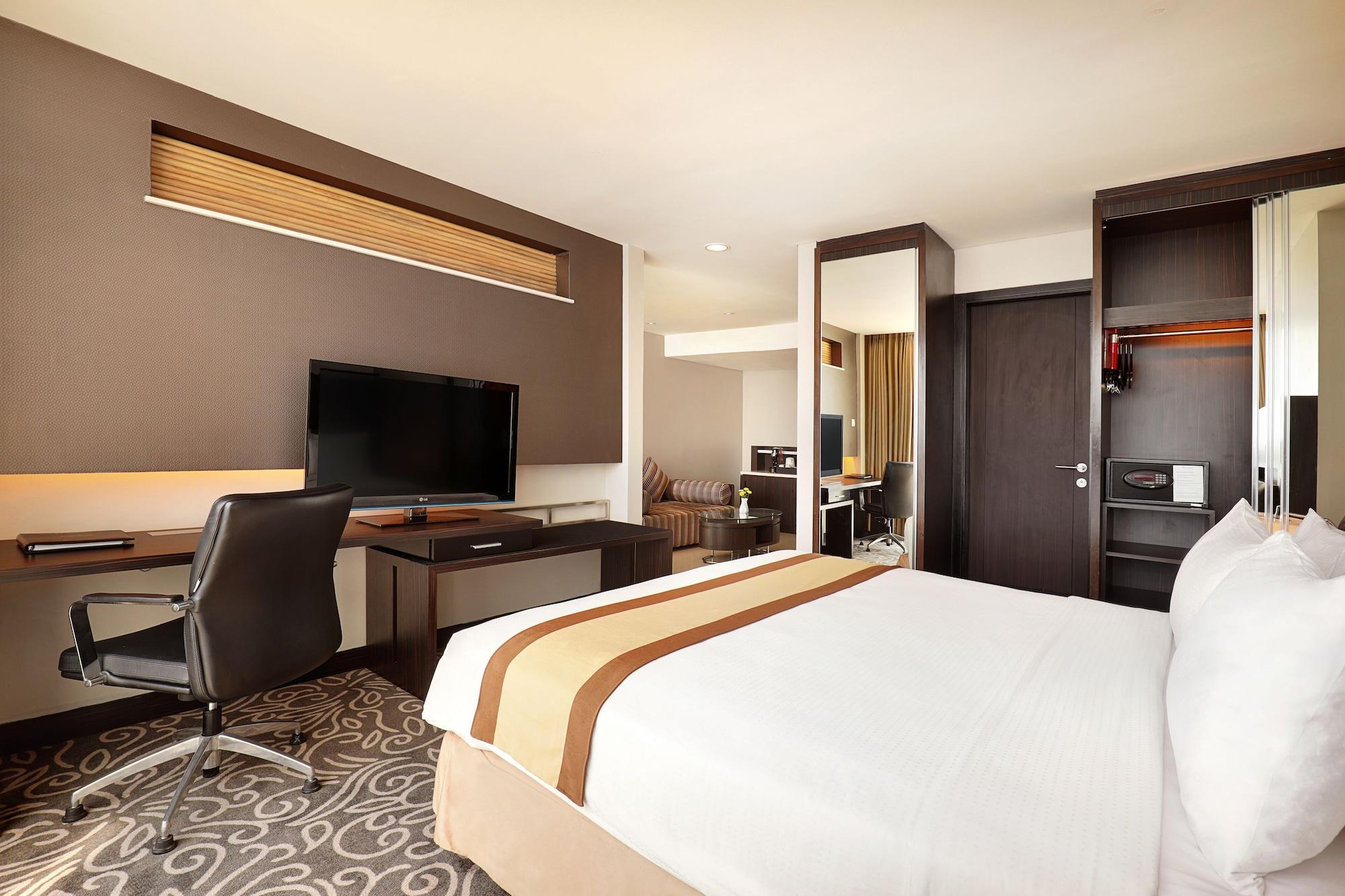 Swiss-Belhotel Balikpapan Exteriör bild