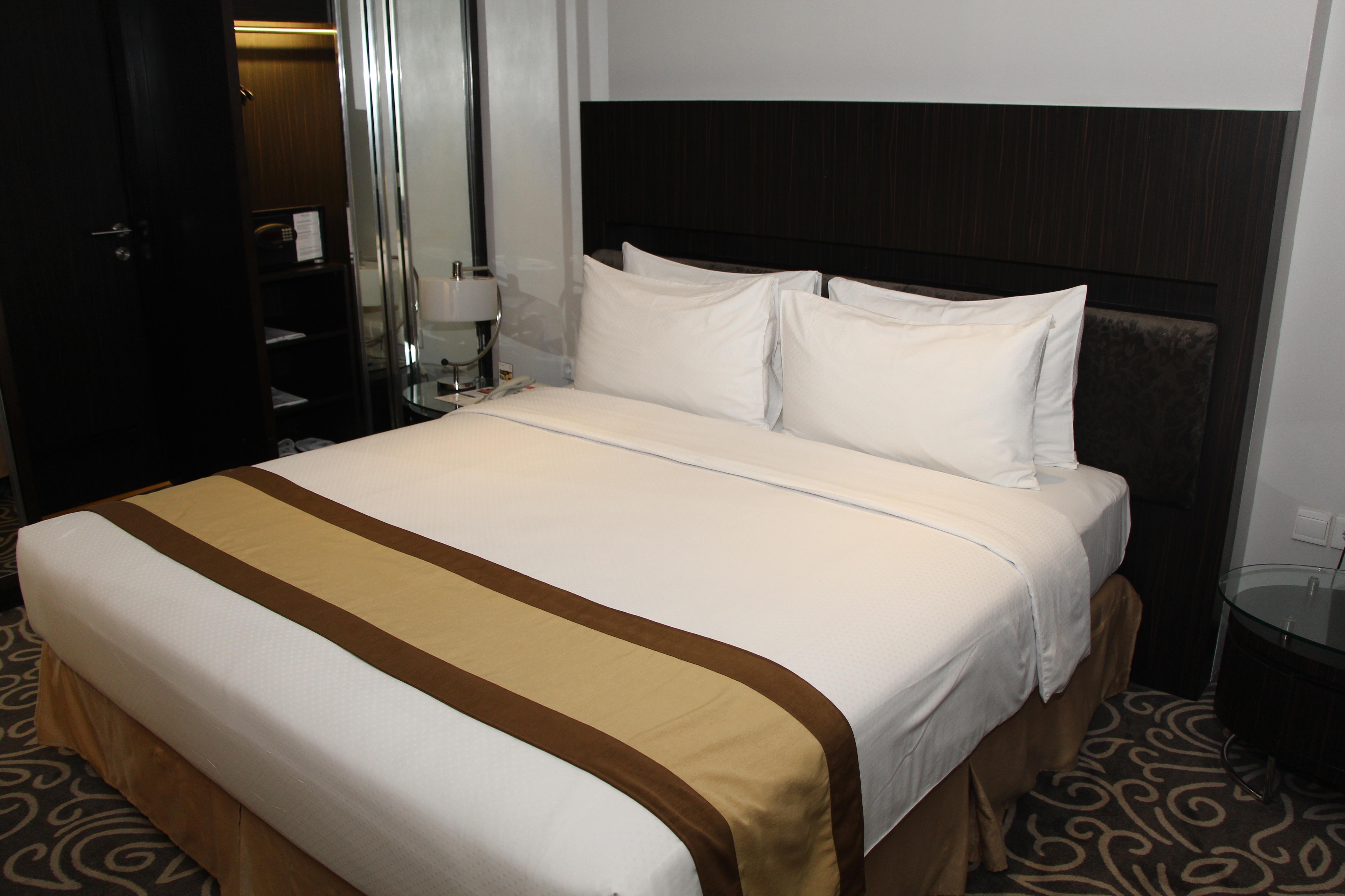 Swiss-Belhotel Balikpapan Exteriör bild