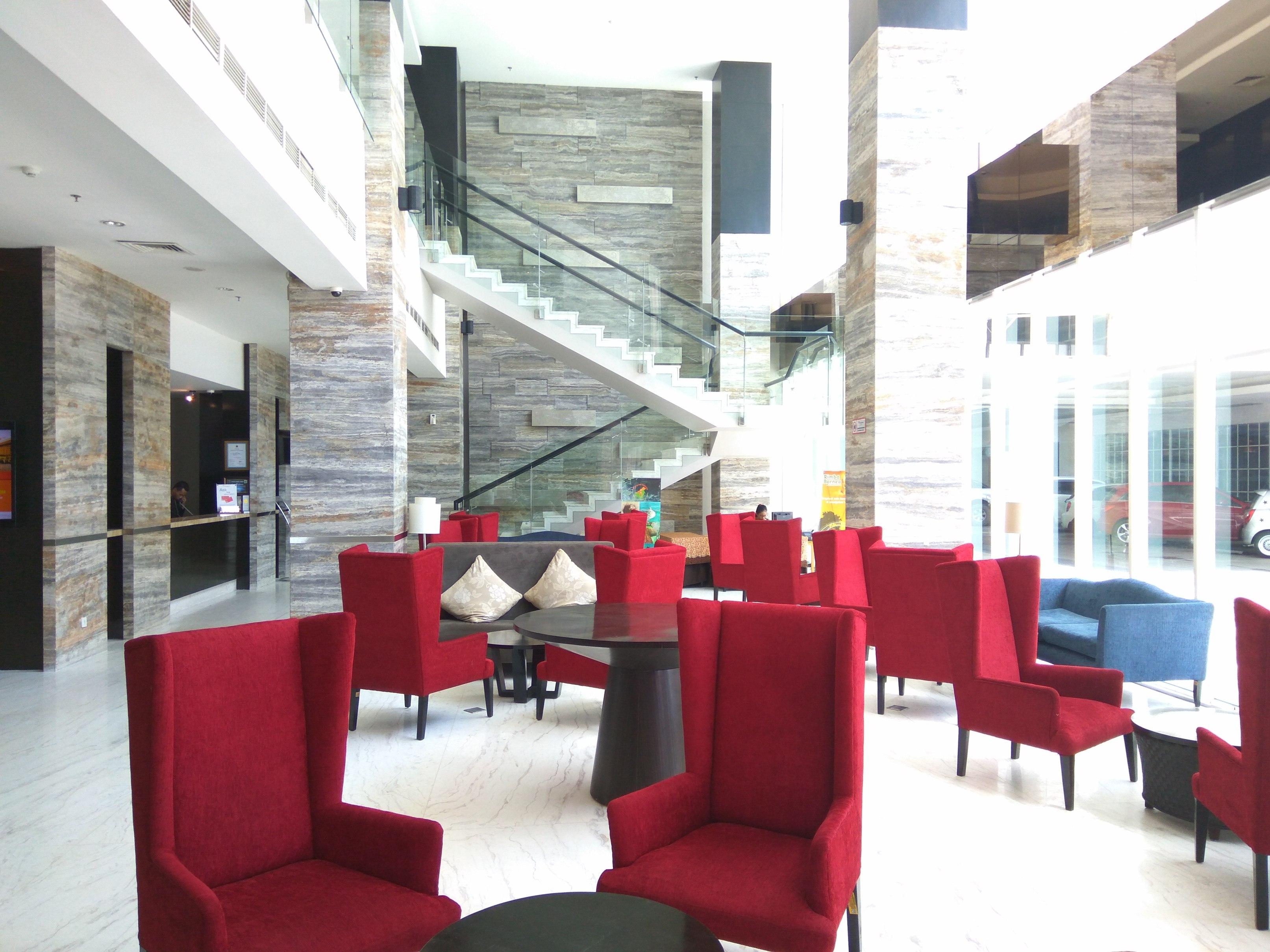Swiss-Belhotel Balikpapan Exteriör bild