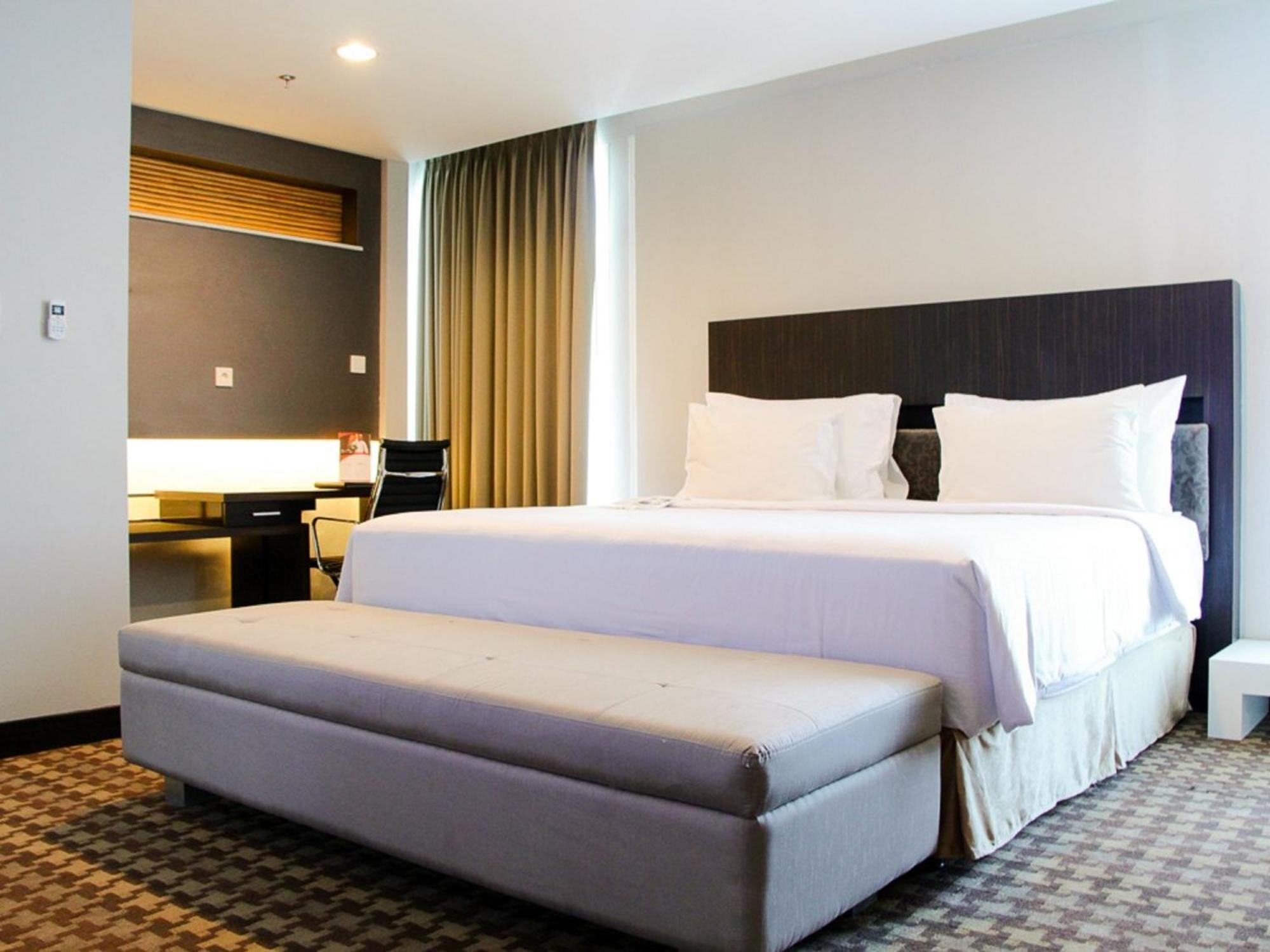 Swiss-Belhotel Balikpapan Exteriör bild